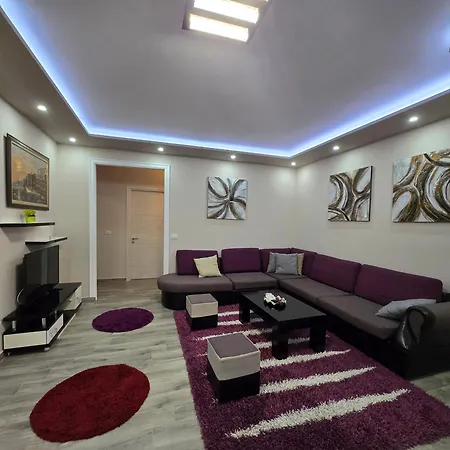 Sweet Apartment's * Lushnjë
